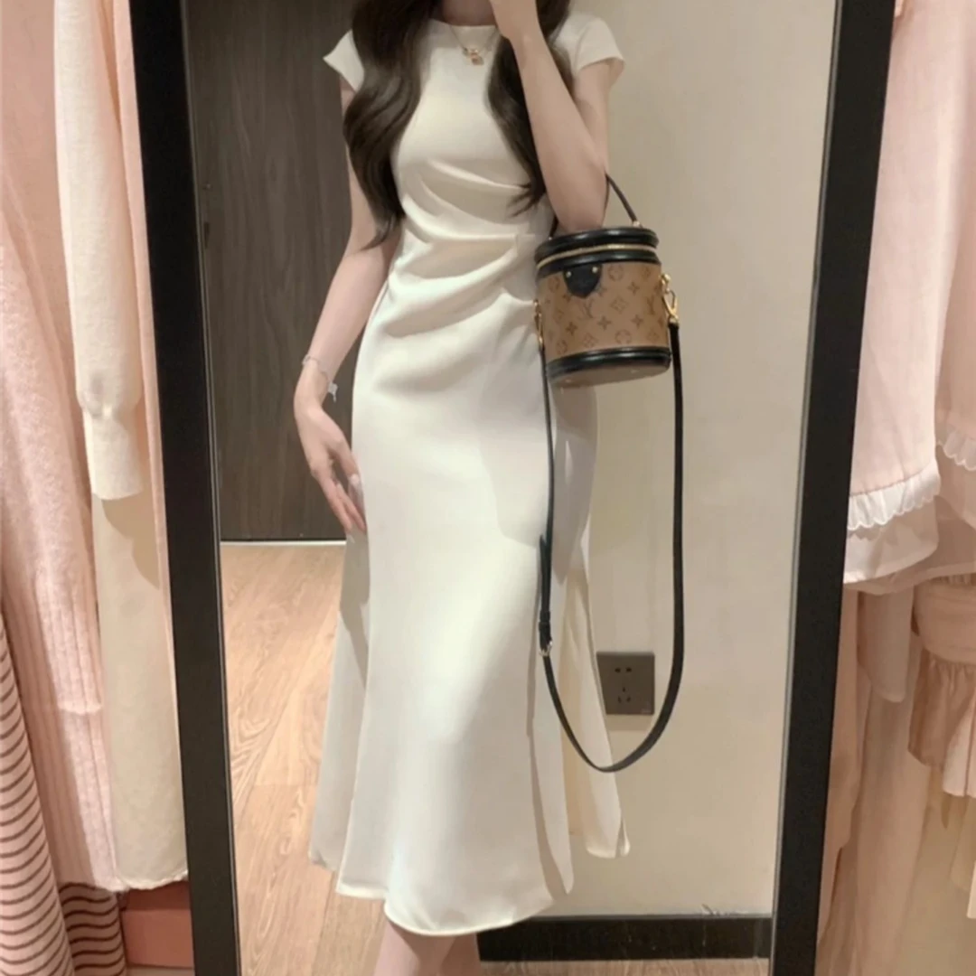 2025设计感时尚气质白色收腰显瘦鱼尾长裙女夏季修身中长款连衣裙