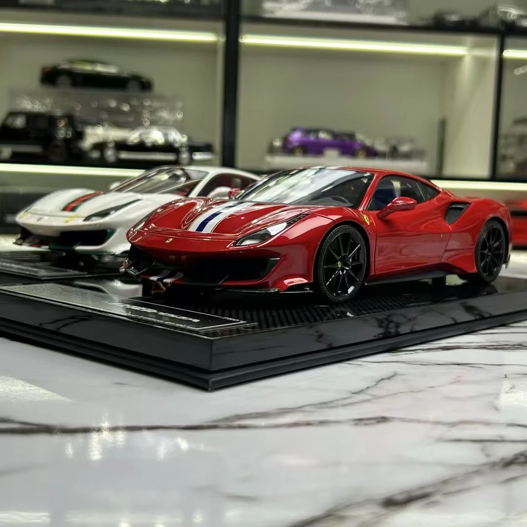 DM 488 Pista 限量版仿真树脂全开汽车模型收藏1 18摆件