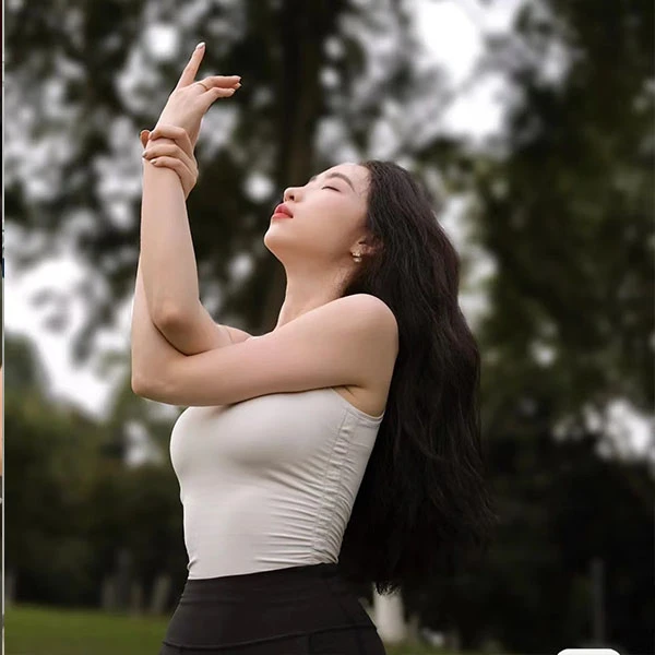 LULULOWINAllItTakes女士运动气质背心罗纹弹力套头美背瑜伽上衣