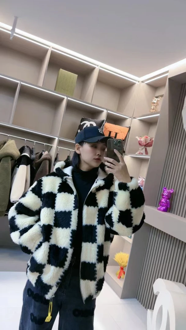 【尚亿】琳琳家福利 小版棋盘格男女同款颗粒毛外套 时尚黑白省钱风