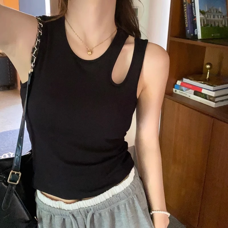 设计感小众背心女夏内搭2025新款斜肩带胸垫吊带挂脖打底上衣外穿