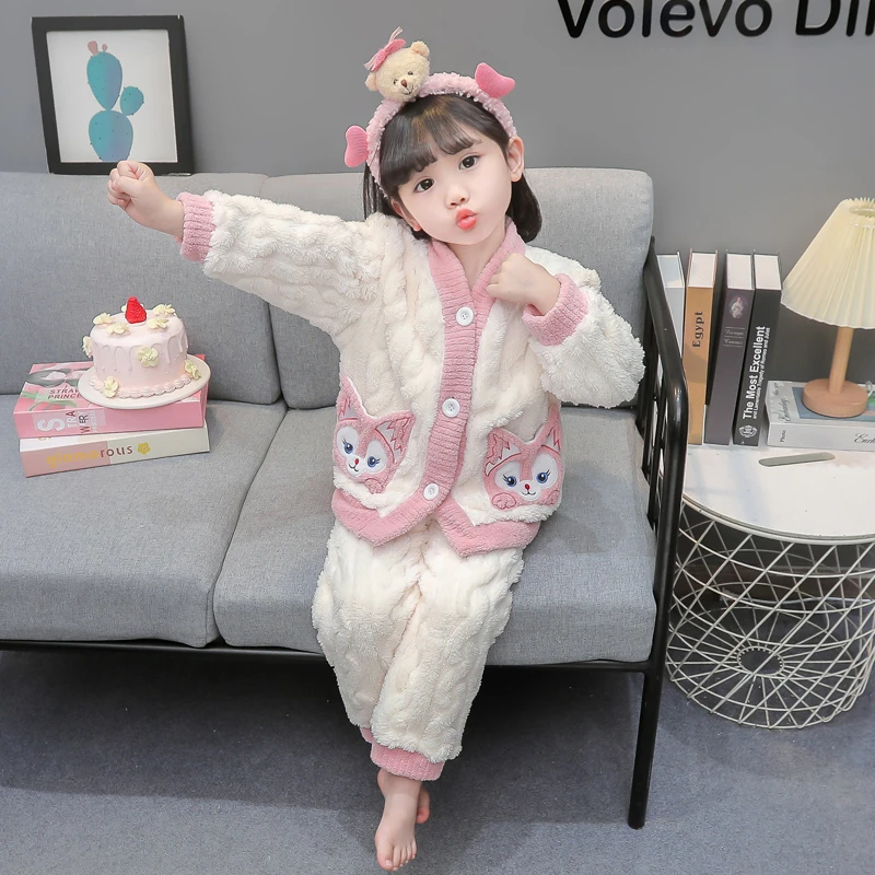 女童法兰绒睡衣秋冬款2024新款儿童珊瑚绒家居服套装宝宝冬季衣服