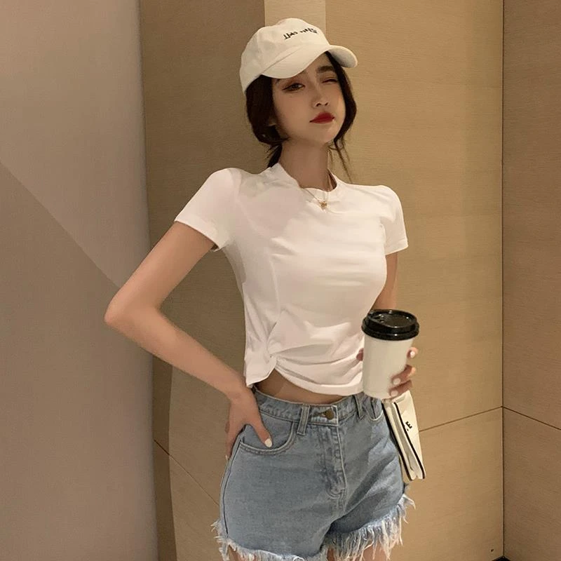 短款褶皱T恤女短袖白色百搭修身设计感小众圆领高腰紧身上衣露脐