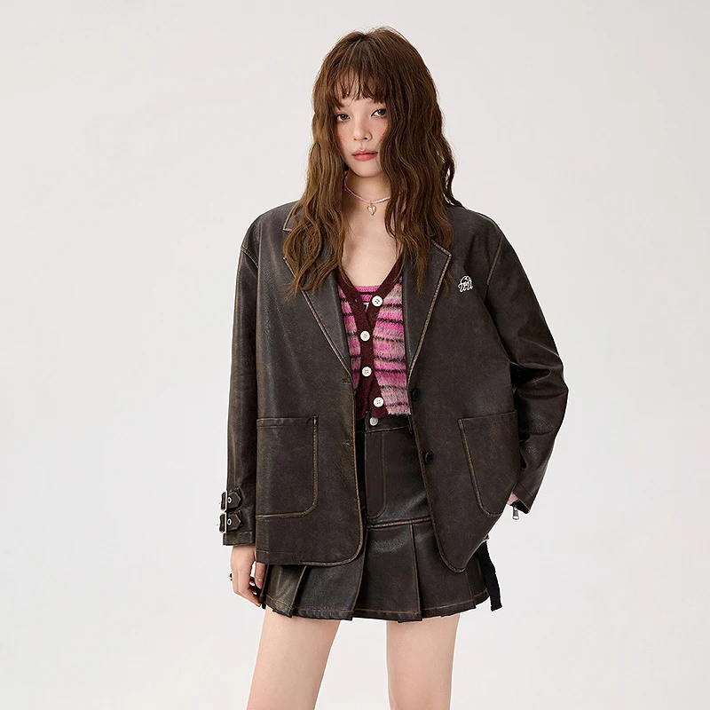 CHUU冬季女装复古做旧字母刺绣BF风宽松个性保暖冬日外套