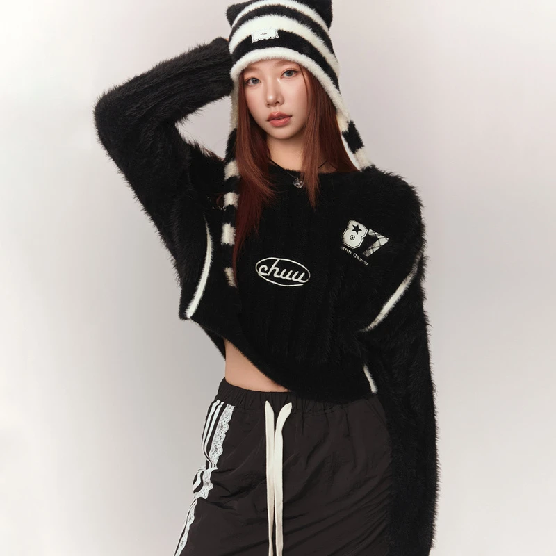 CHUU秋冬女装字母宽松设计拼接辣妹毛绒款显瘦个性百搭针织衫
