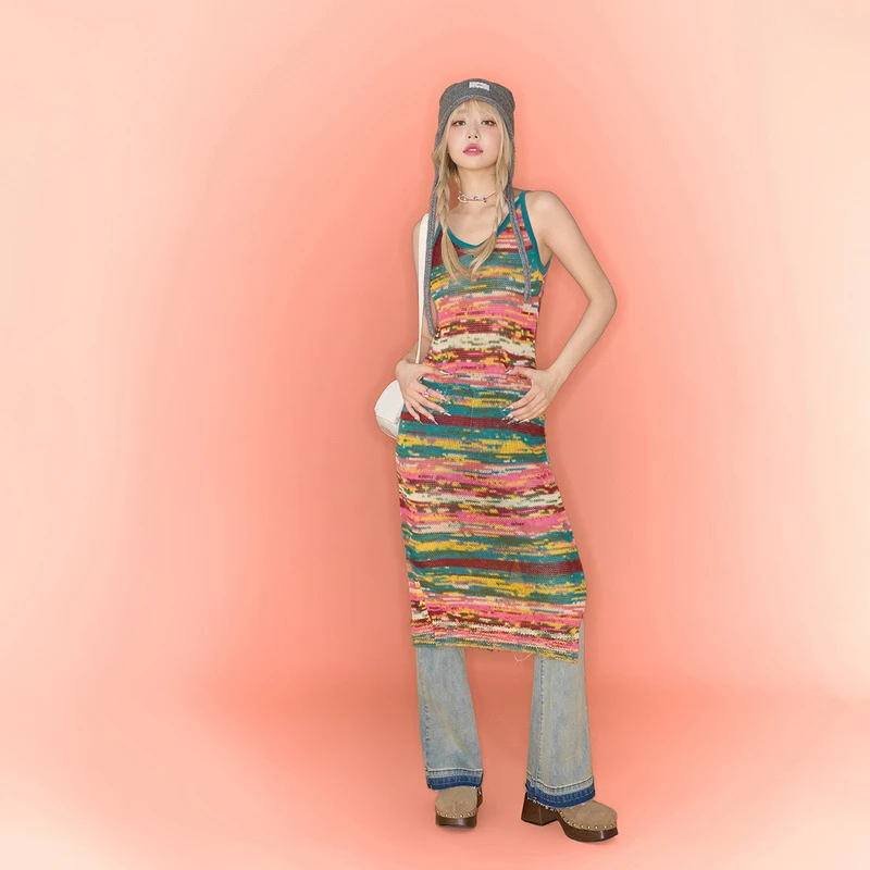 CHUU秋季女装辣妹吊带设计感彩虹条撞色开叉复古七夕浪漫风连衣裙