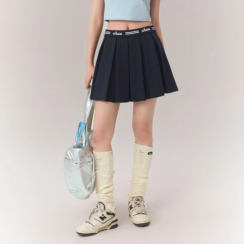 CHUU秋季女装字母印花设计个性撞色百搭A字百褶显瘦辣妹半身裙