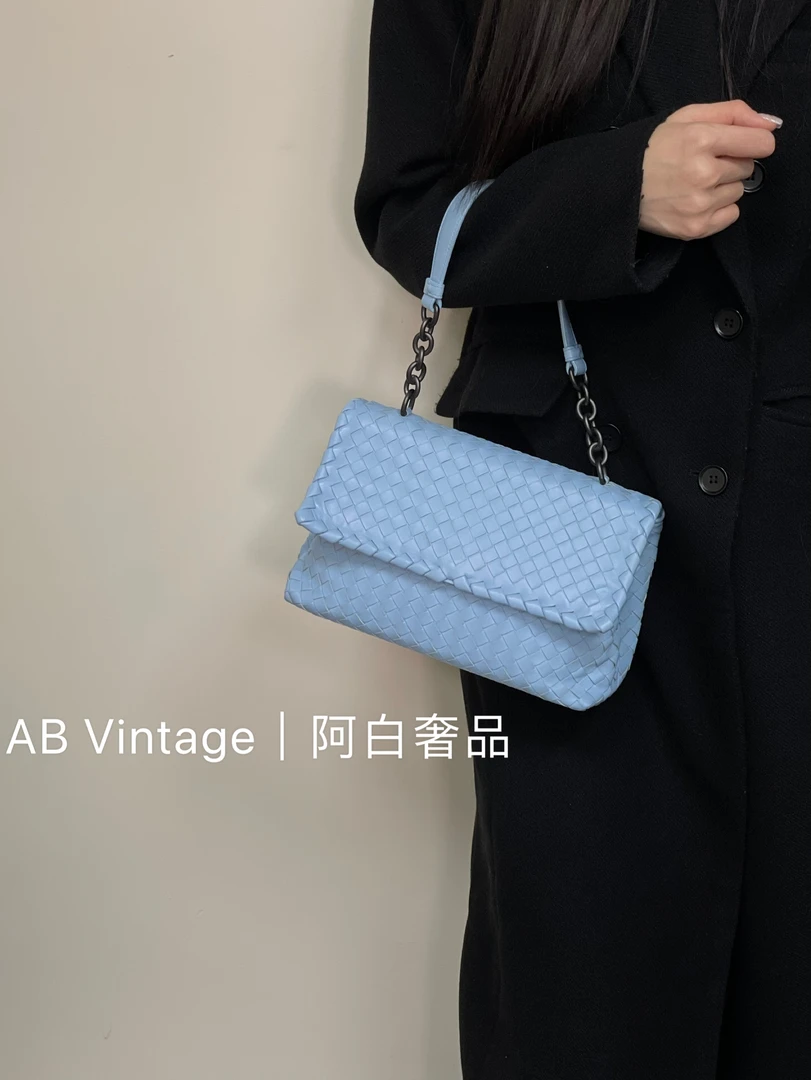 95新 BOTTEGA VENETA/葆蝶家 阿白奢品/BV 蓝色奥林匹亚单肩包