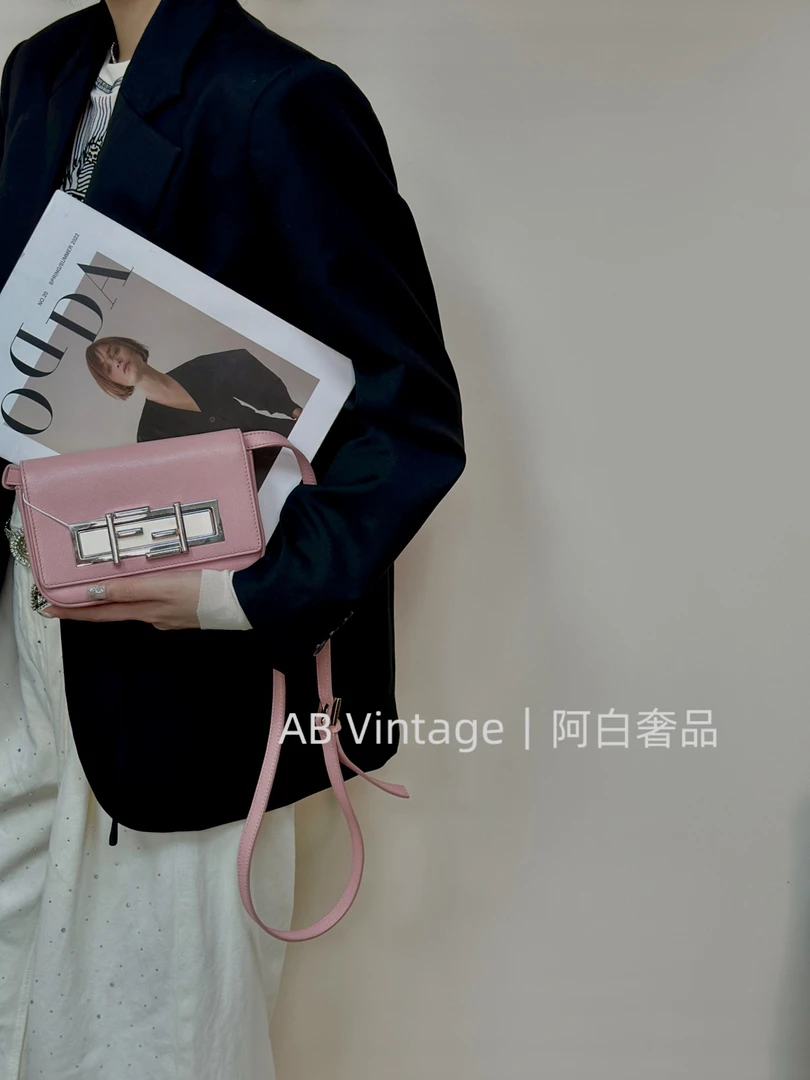 95新 FENDI/芬迪 阿白奢品/芬迪 粉色单肩包