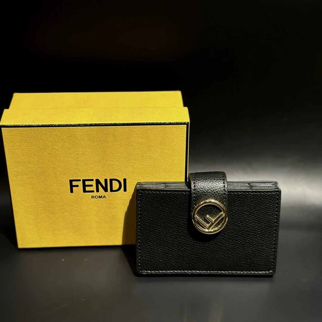95新 FENDI/芬迪 阿白奢品｜fendi卡包 有盒子