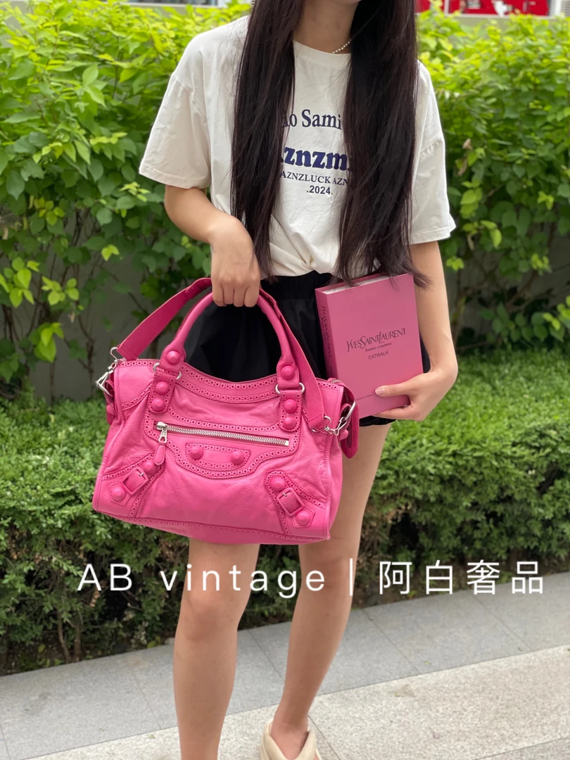 95新 Balenciaga/巴黎世家 阿白奢品/巴黎世家 粉色镂空机车包