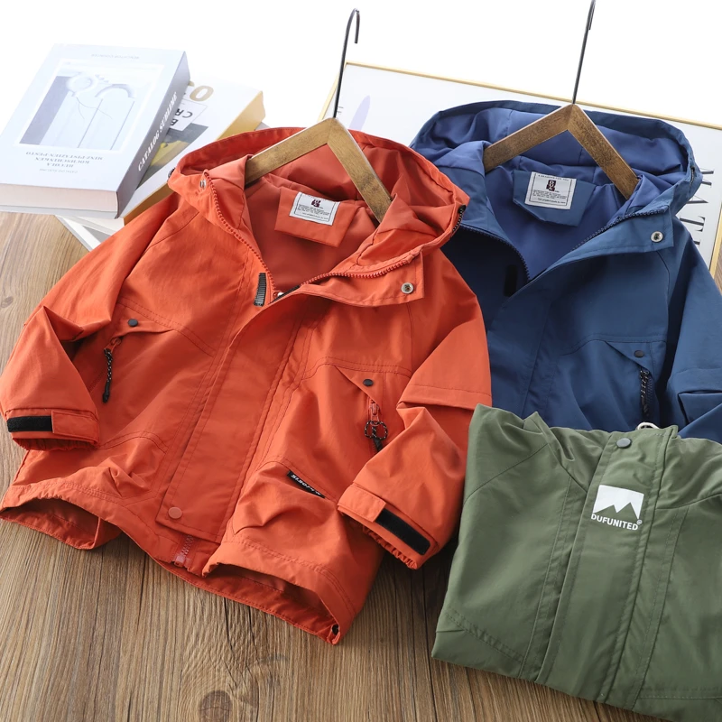 男童冲锋衣外套春季新款中洋气男孩儿童百搭休闲夹克连帽衫户外潮