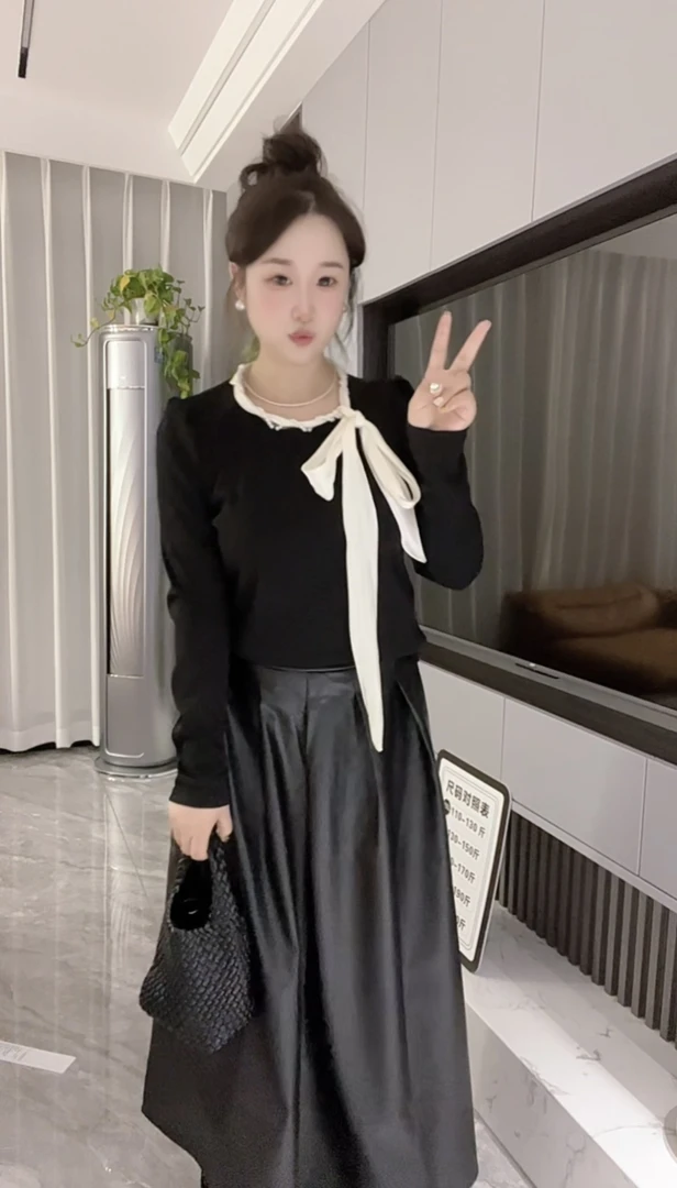 法式气质优雅小众系带小衫针织上衣小女人高腰百搭Ａ字半身皮裙