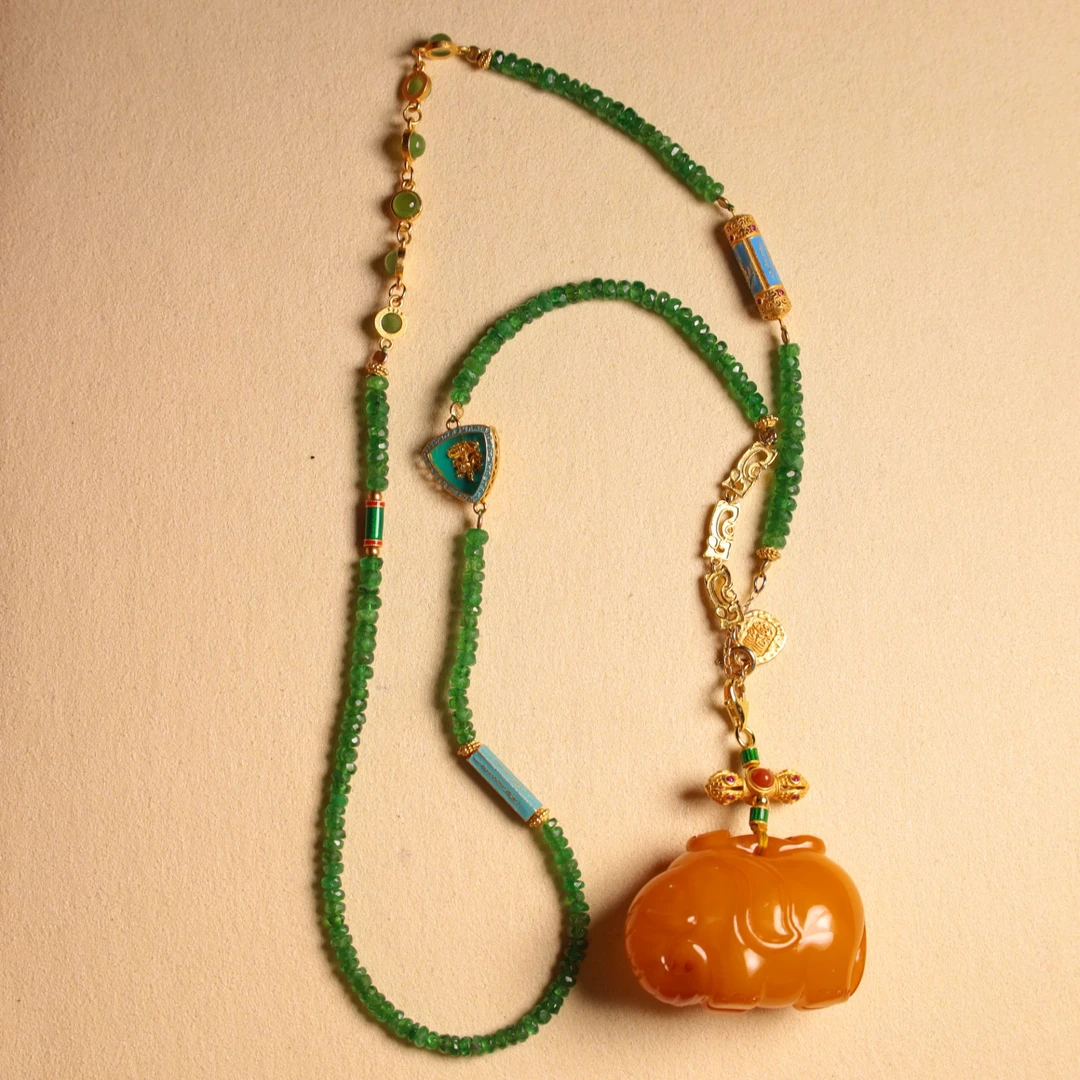 【心如珠宝】蜜蜡沙弗莱大象项链