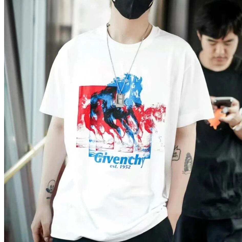 全新未使用 Givenchy/纪梵希  男士时尚休闲印花短袖T恤 101844