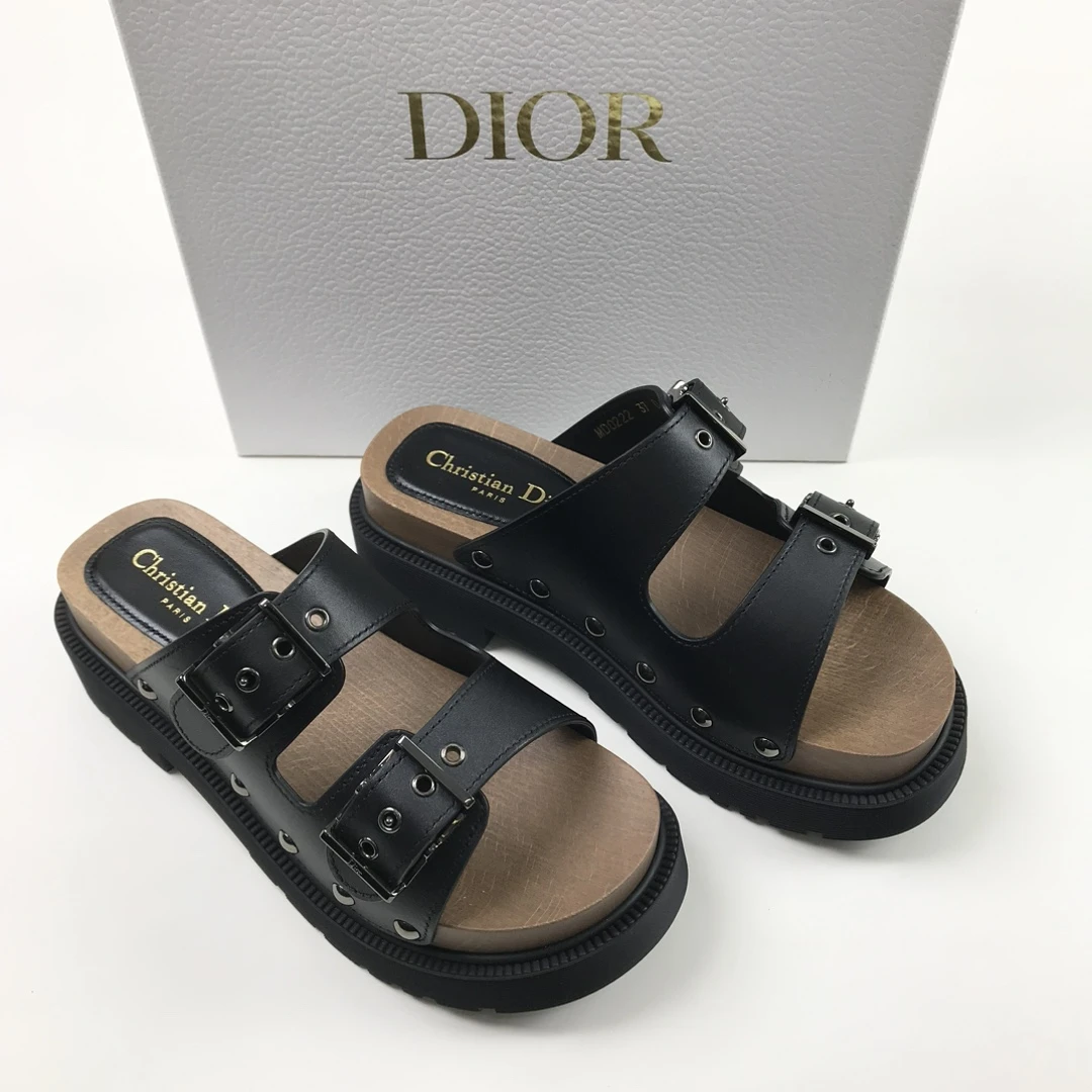 全新未使用 DIOR/迪奥 女士时尚百搭经典厚度凉拖鞋