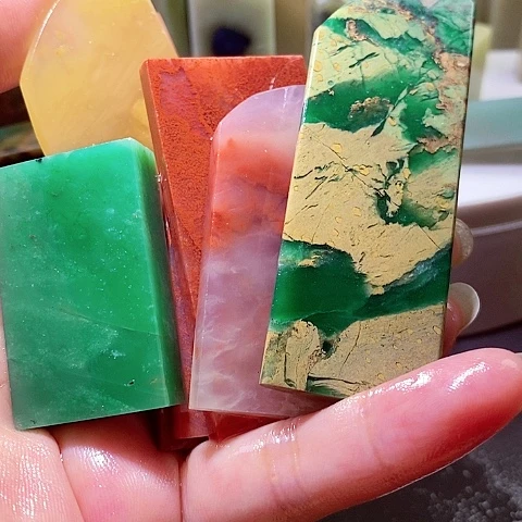 寿山石以****一老挝石老挝石