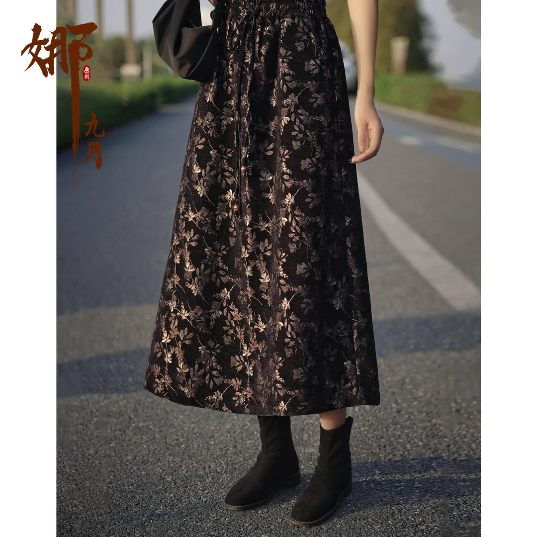 娜三月［青花瓷］腔调穿搭小青24龙年原创文艺立体浮雕花半裙30043