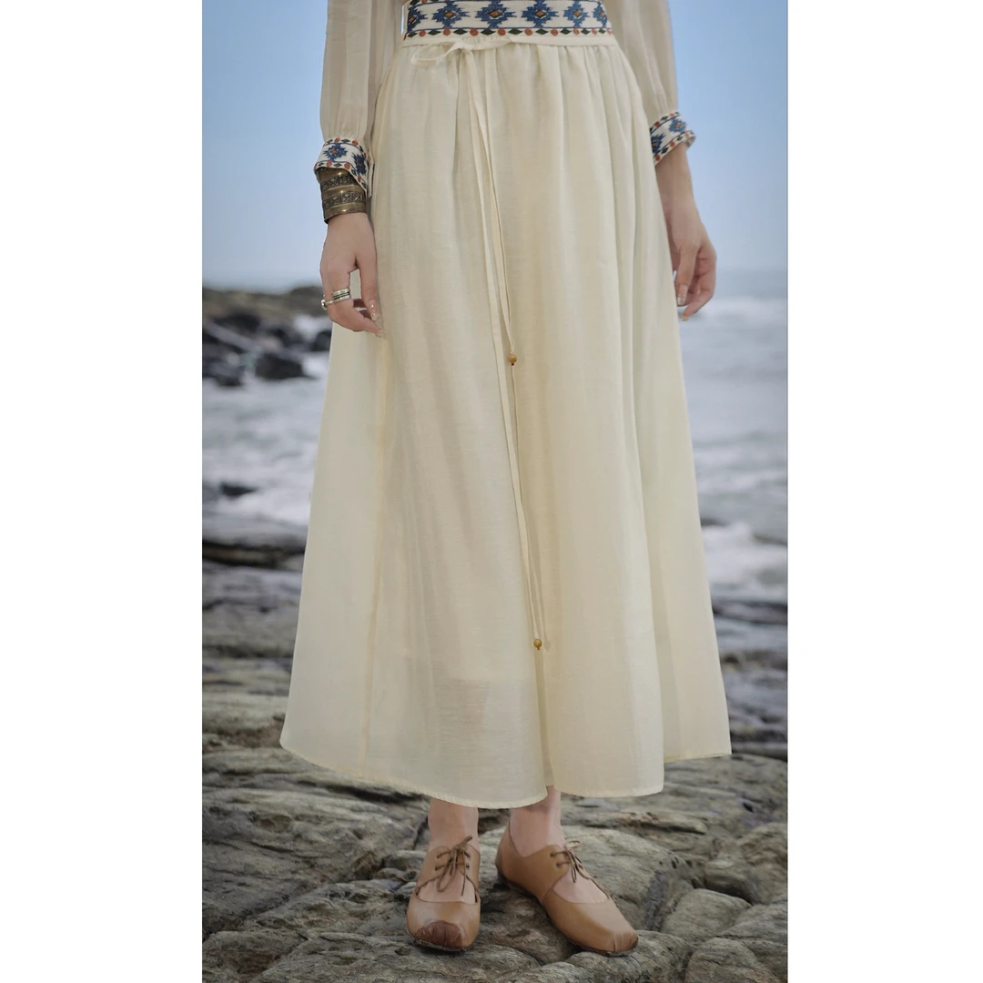 娜三月［多吉］小青复古气质波西米亚月光刺绣女神半身裙LK182360