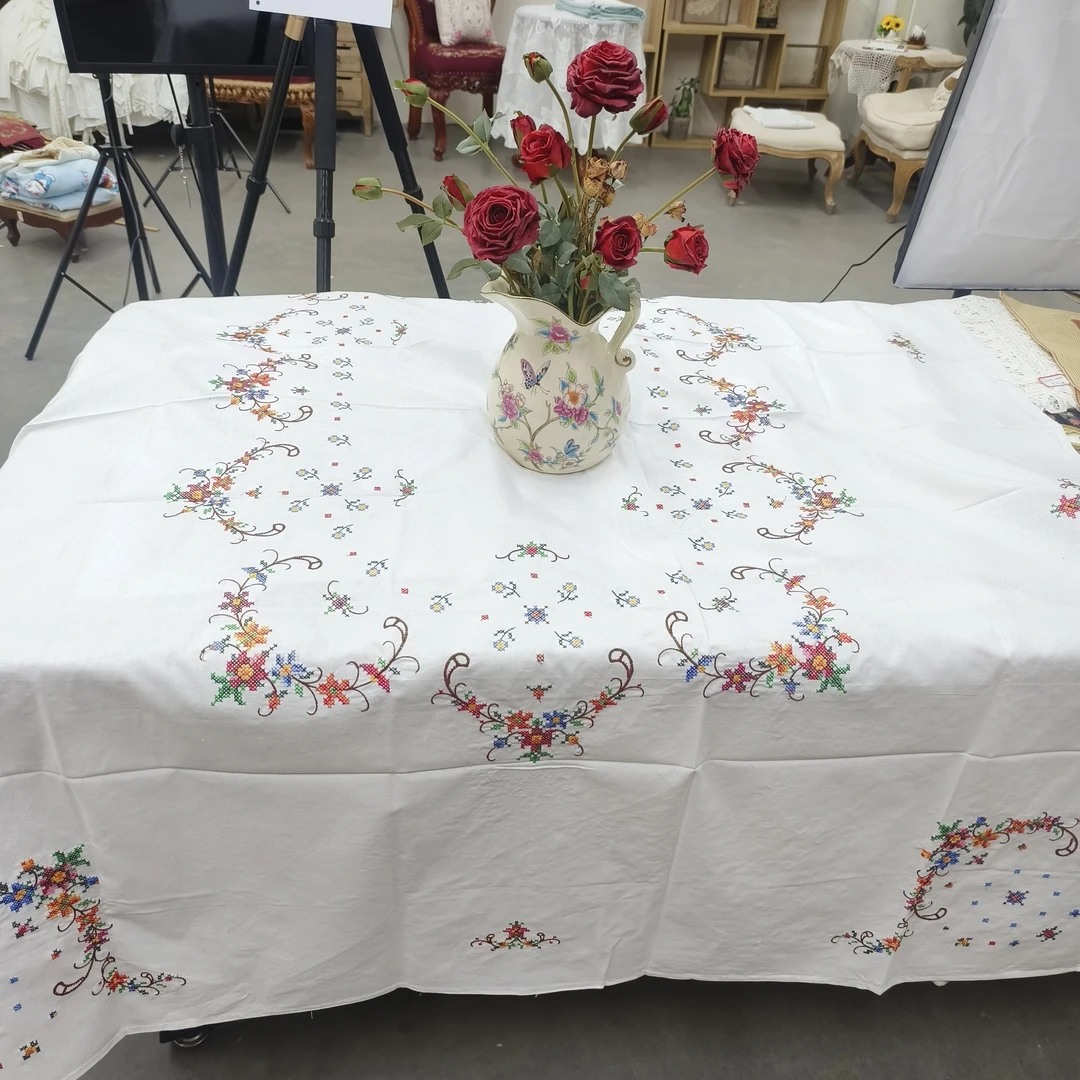 C202 十字绣960D长方桌布1.3×1.8m白色棉质