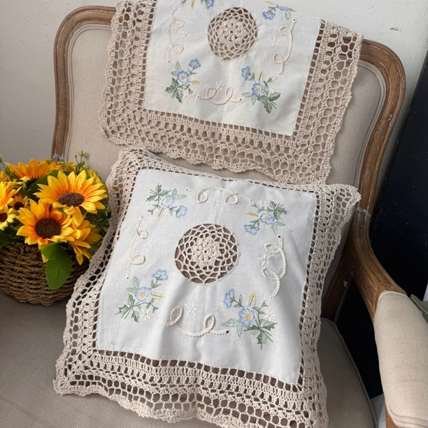 N116  刺绣拼钩针方盖巾  本色棉质  40cm  氧化 2片