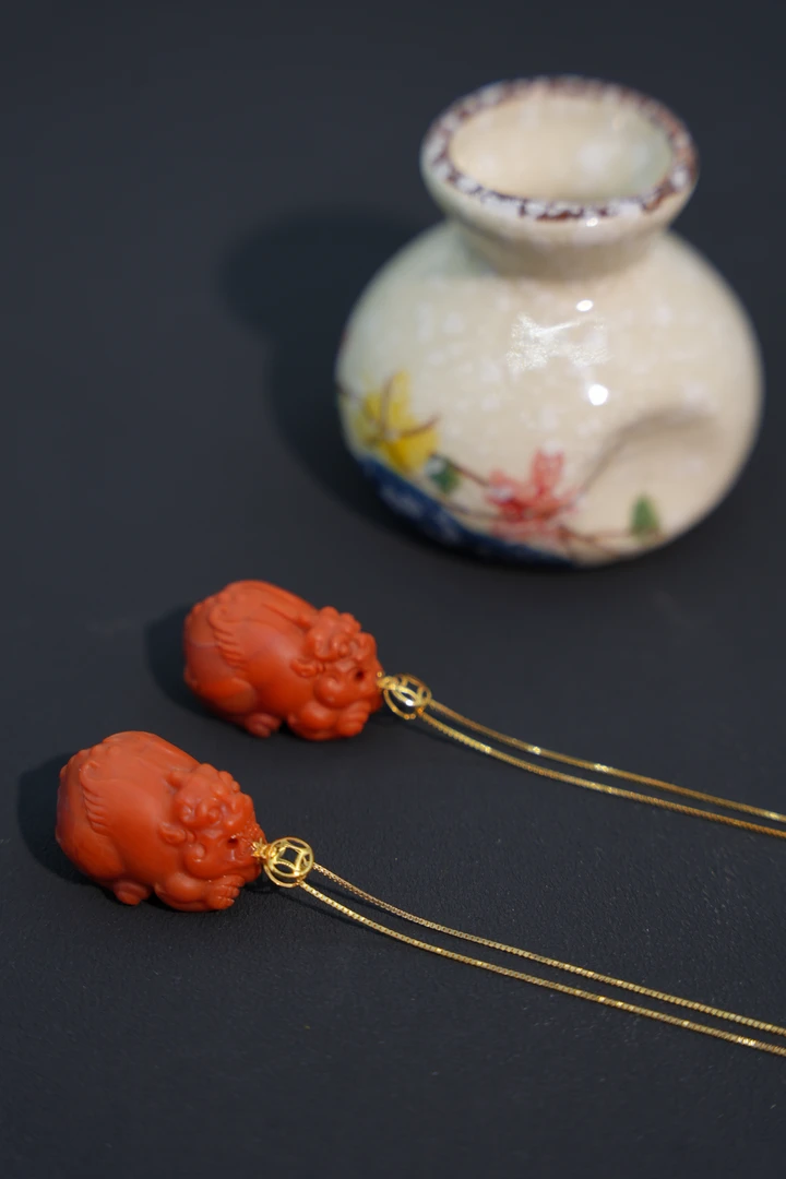 【元宝珠宝】18k南红貔貅保山吊坠多样性发一件YB12284902