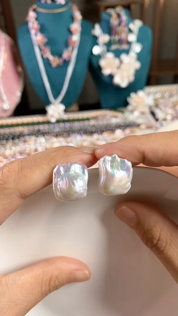 【闪购商品】淡水珍珠耳饰银S925镶嵌银蓝光巴洛克珍珠耳钉