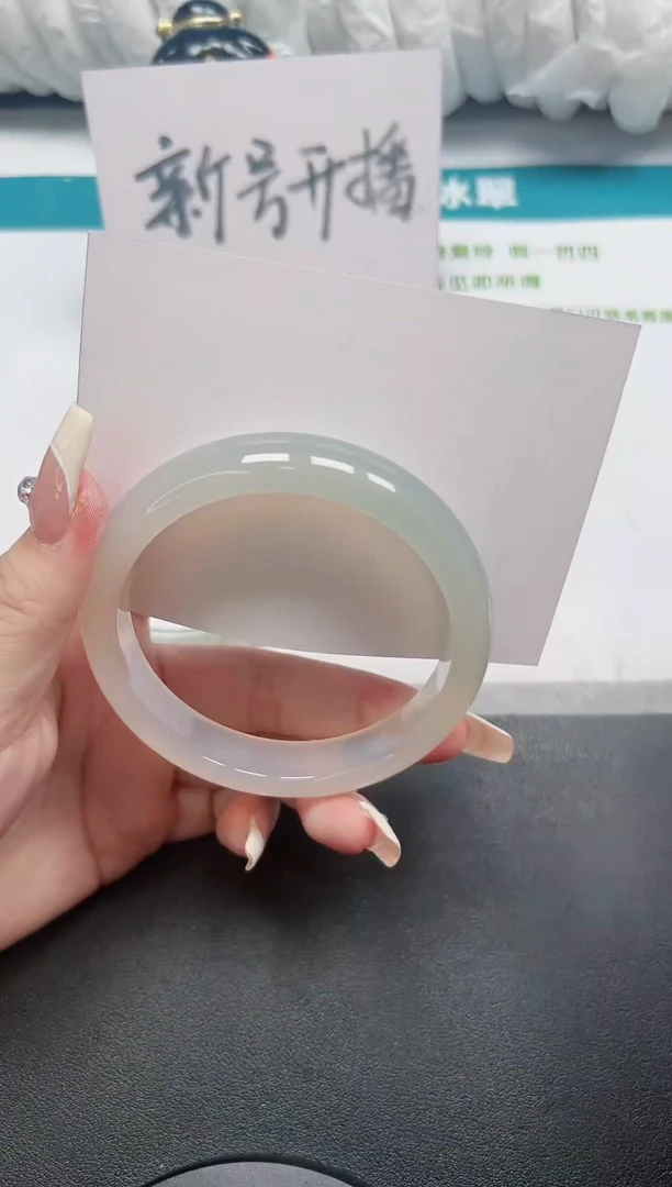 【闪购商品】石英质玉手镯未镶嵌322-62.3