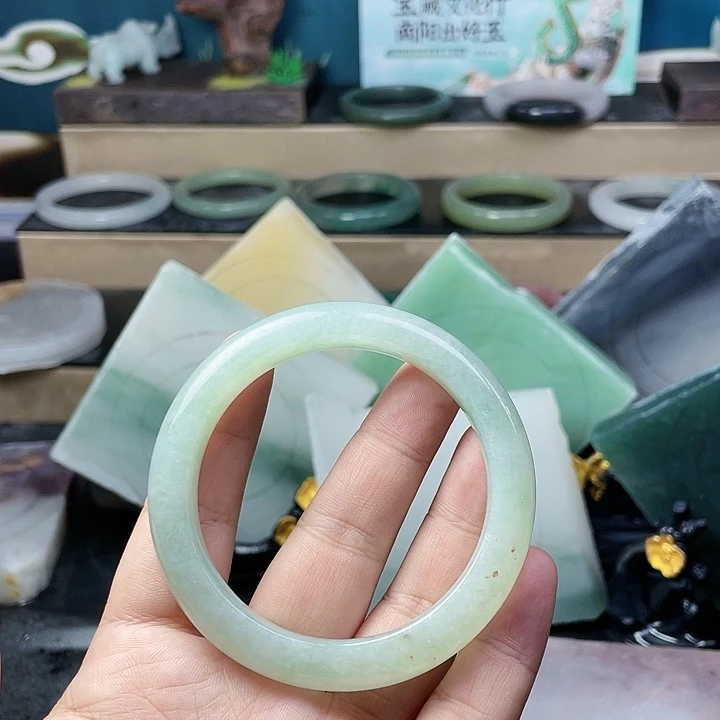 【闪购商品】翡翠手镯未镶嵌S*y天然翡翠精美手镯时尚