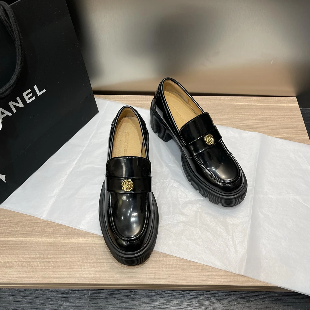 断码特价！增高7cm春秋厚底尖头单鞋乐福鞋真皮一脚蹬粗跟小皮鞋女