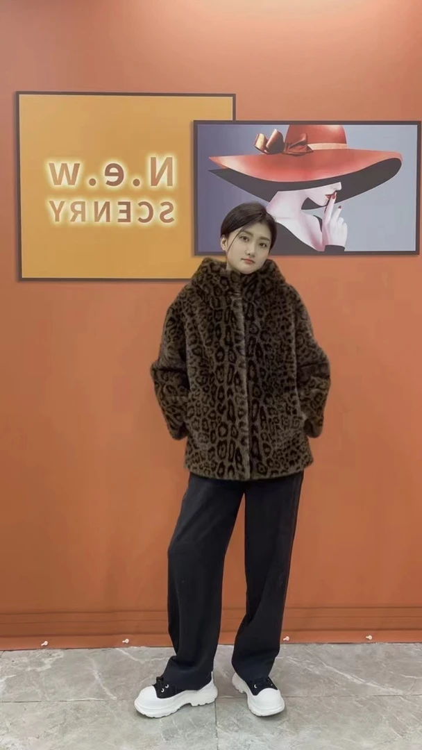 秋冬厚外套时尚休闲