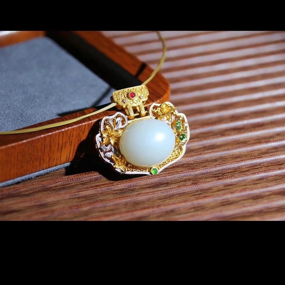 非金属莫桑石吊坠 非金属莫桑石饰品 吊坠气质白色轻奢时尚国风