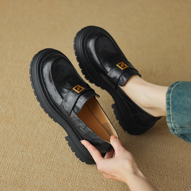 很英伦风！新款真皮单鞋女春秋一脚蹬小皮鞋厚底乐福鞋漆皮女鞋子