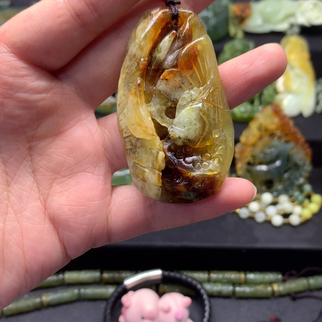 【闪购商品】蛇纹石玉颈饰未镶嵌
