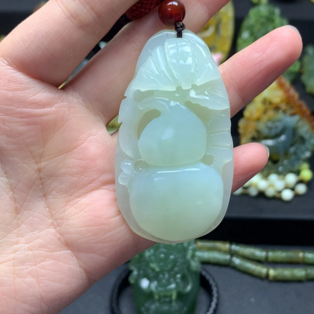 【闪购商品】蛇纹石玉颈饰未镶嵌