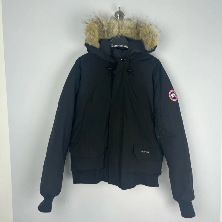 CANADA GOOSE羽绒服/飞行员连帽羽绒服外套/公价9.5K/L码/1120
