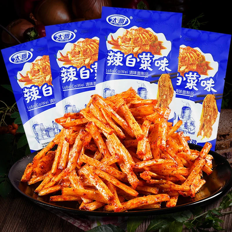 太哥辣白菜味辣条童年麻辣辣味辣条大礼包怀旧网红爆款孕妇平江