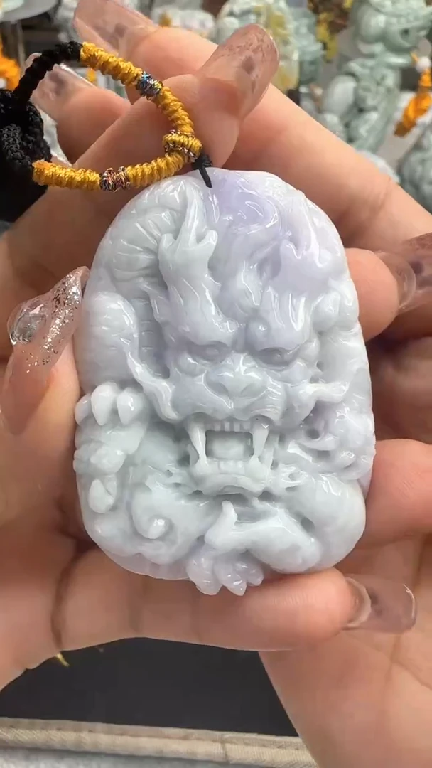 【闪购商品】翡翠颈饰未镶嵌龙牌