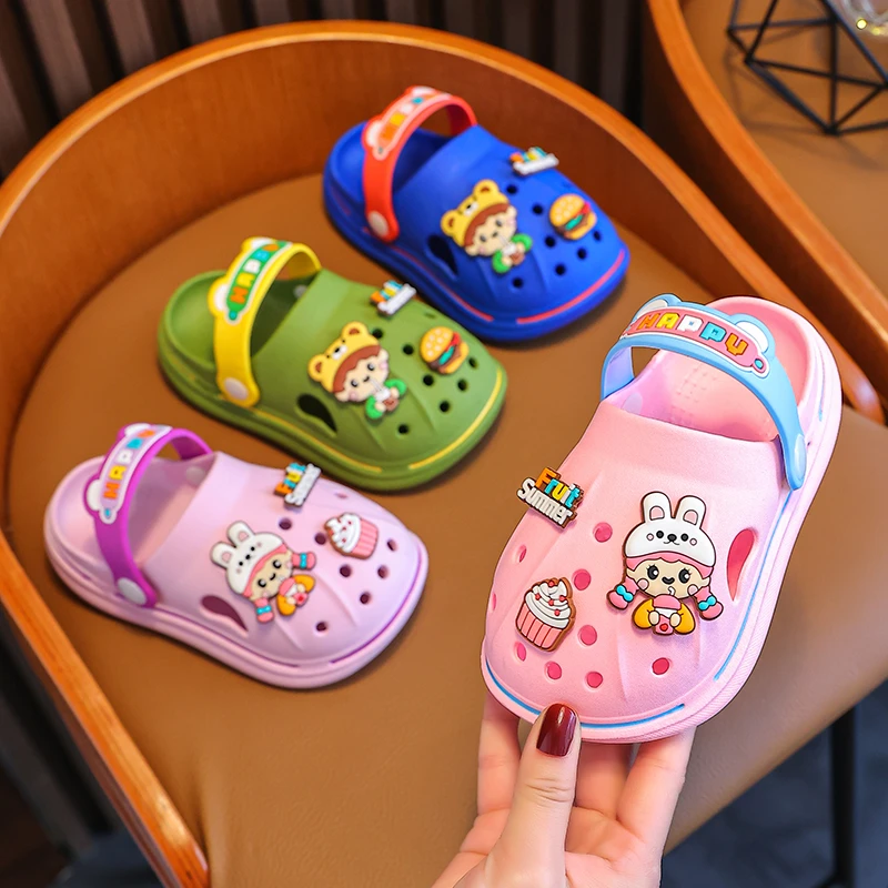 洞洞鞋卡通女童夏季防滑软底沙滩男童居家小孩厚底时尚拖鞋外穿