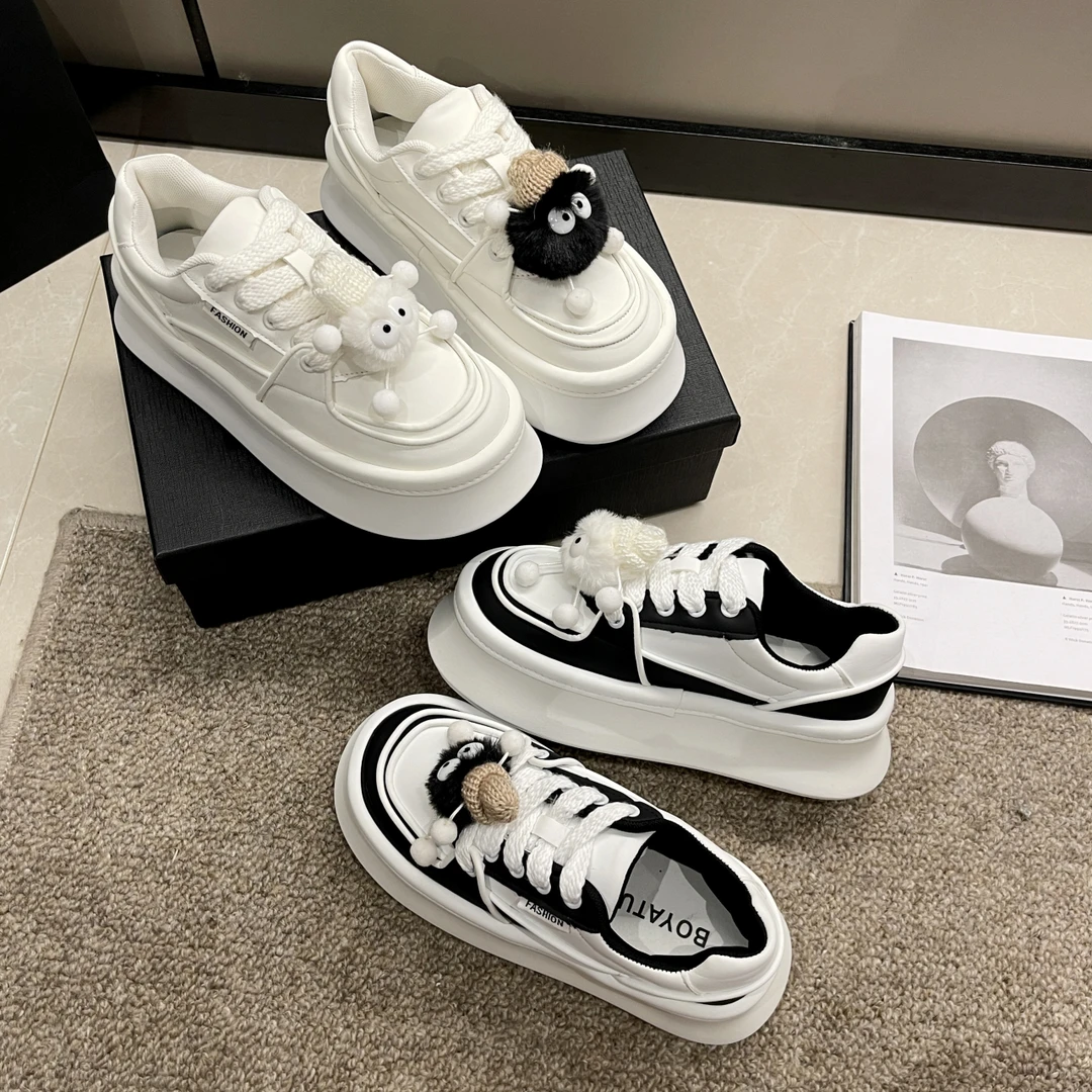 可爱精致东大门ins网红黑煤球小众休闲板鞋