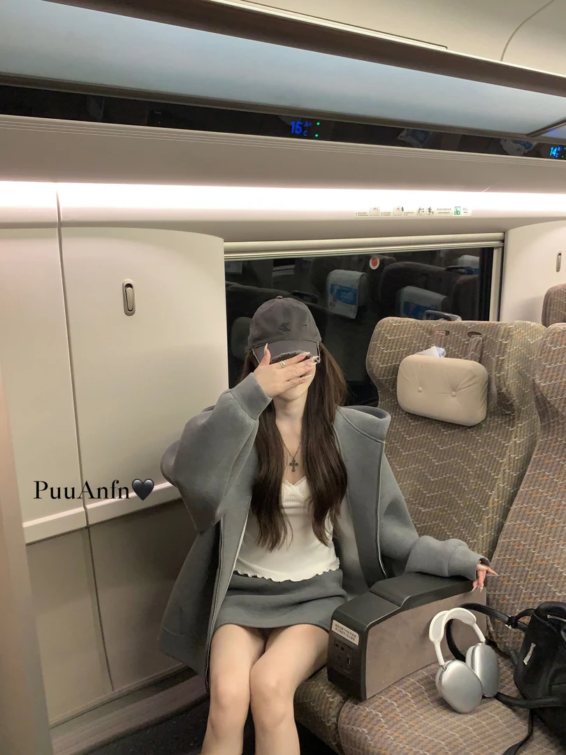 PuuAnfn【稚气甜心】半身裙～纯色百搭短款慵懒显瘦减龄设计感半身裙
