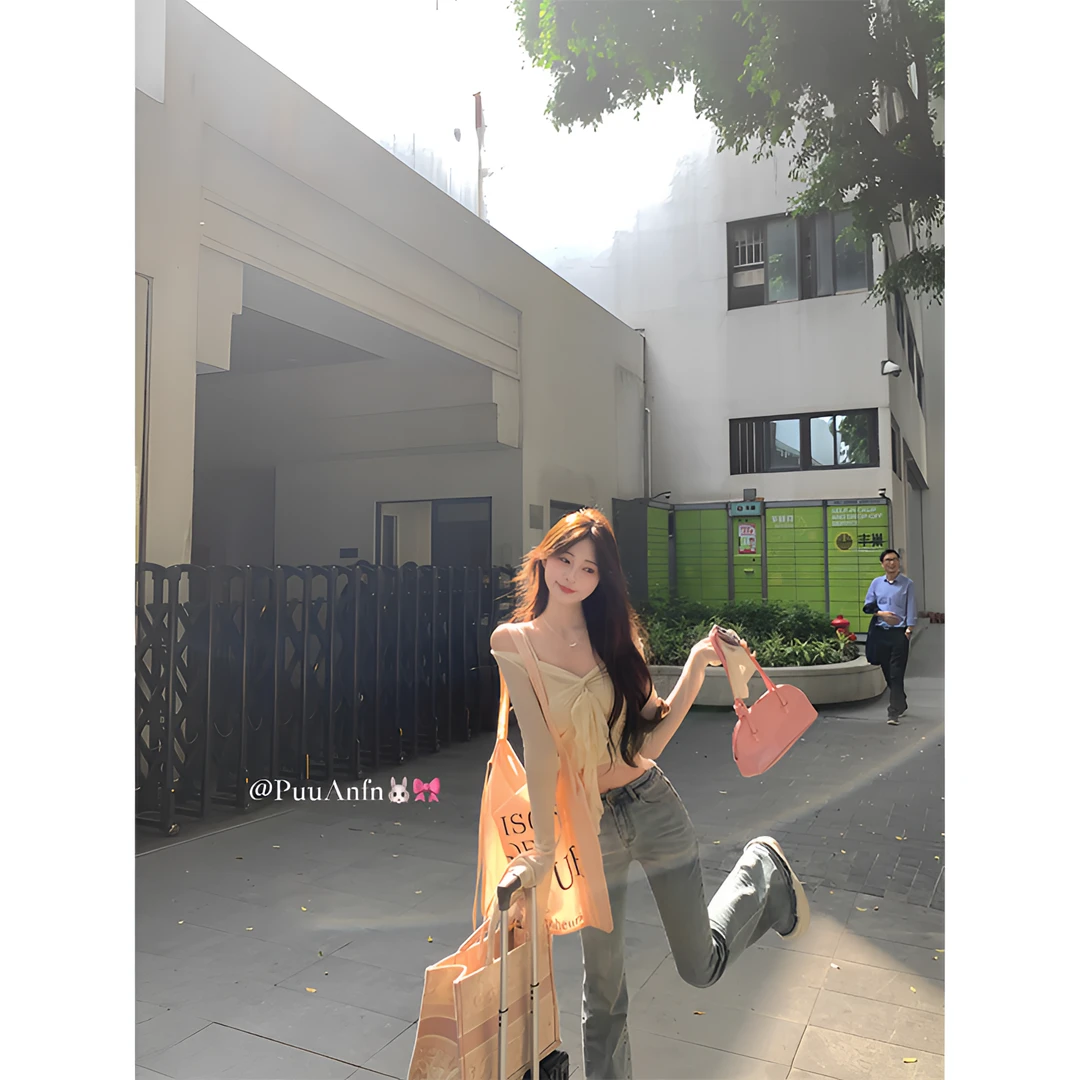 PuuAnfn【蜜桃啵啵】显瘦休闲长袖薄款辣妹网纱吊带两件套~