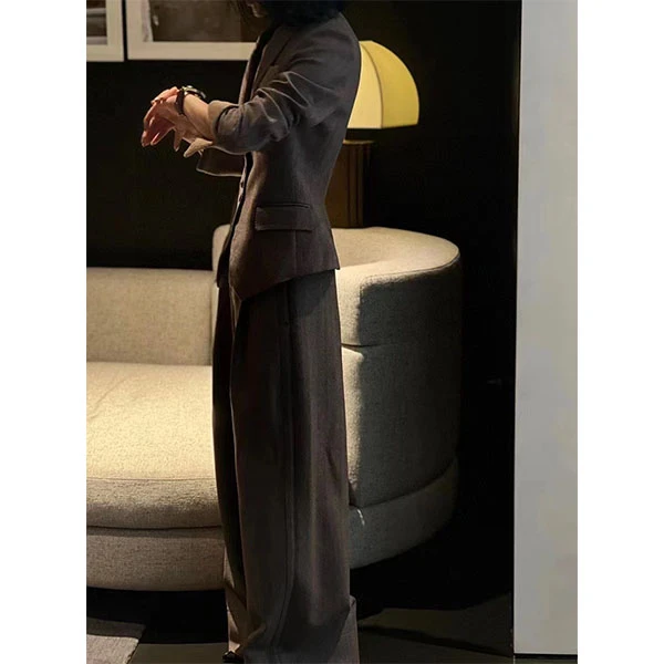 高端轻奢时尚气质套装女秋冬人字纹设计感修身西装阔腿长裤两件套