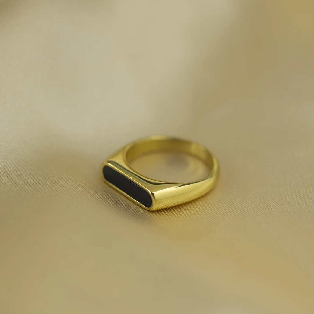 合金珐琅戒指 真空电镀K金黑色珐琅戒指气质时尚简约金色指环光面