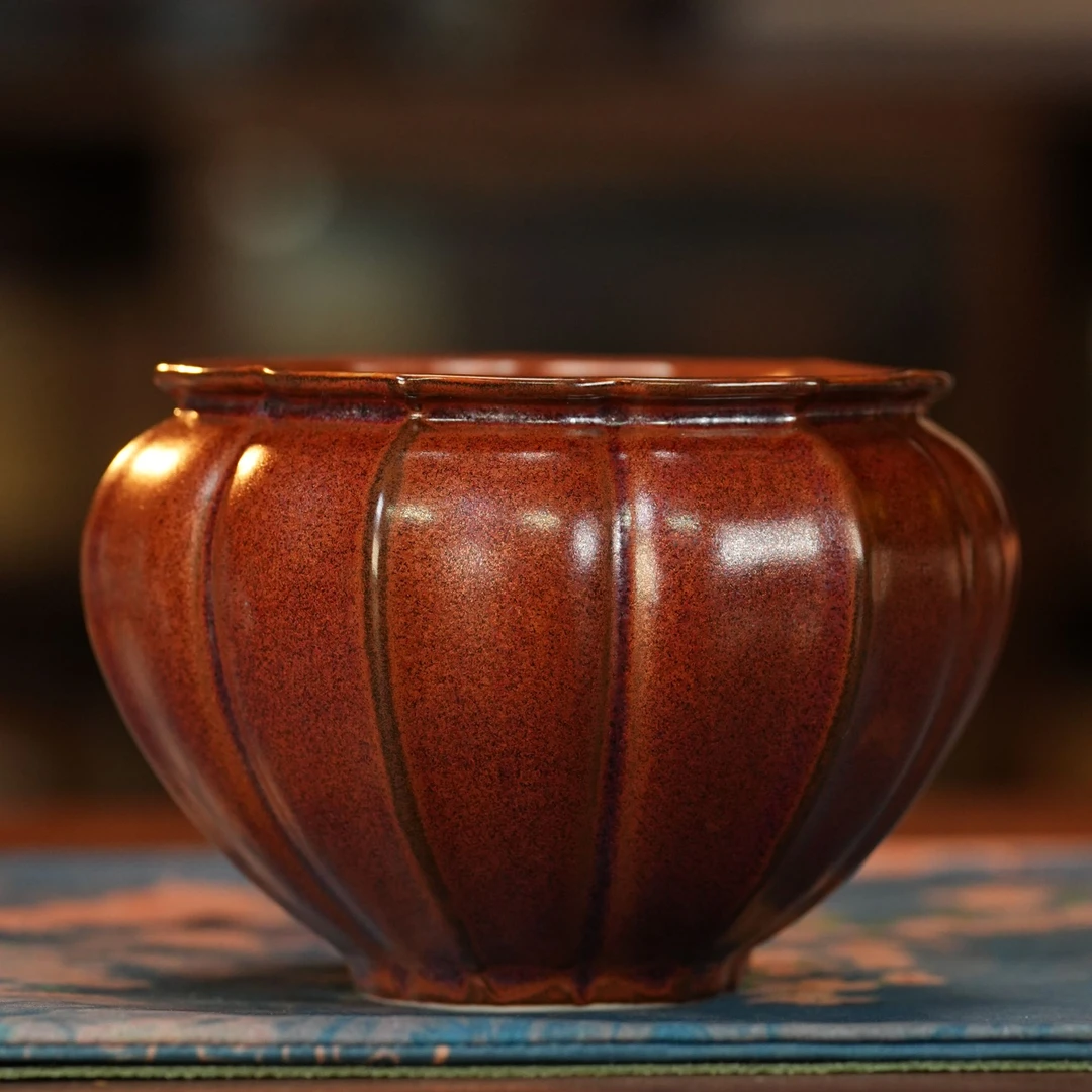 【不一样瓷器福利】红金葵纹建水—高约15cm容量约400cc