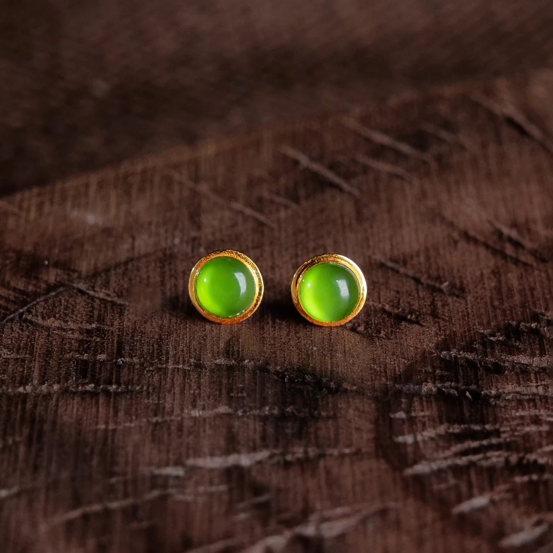 【小雨来了】18k金镶和田玉碧玉阳绿蛋面耳钉 玉耳坠 多样性发一件