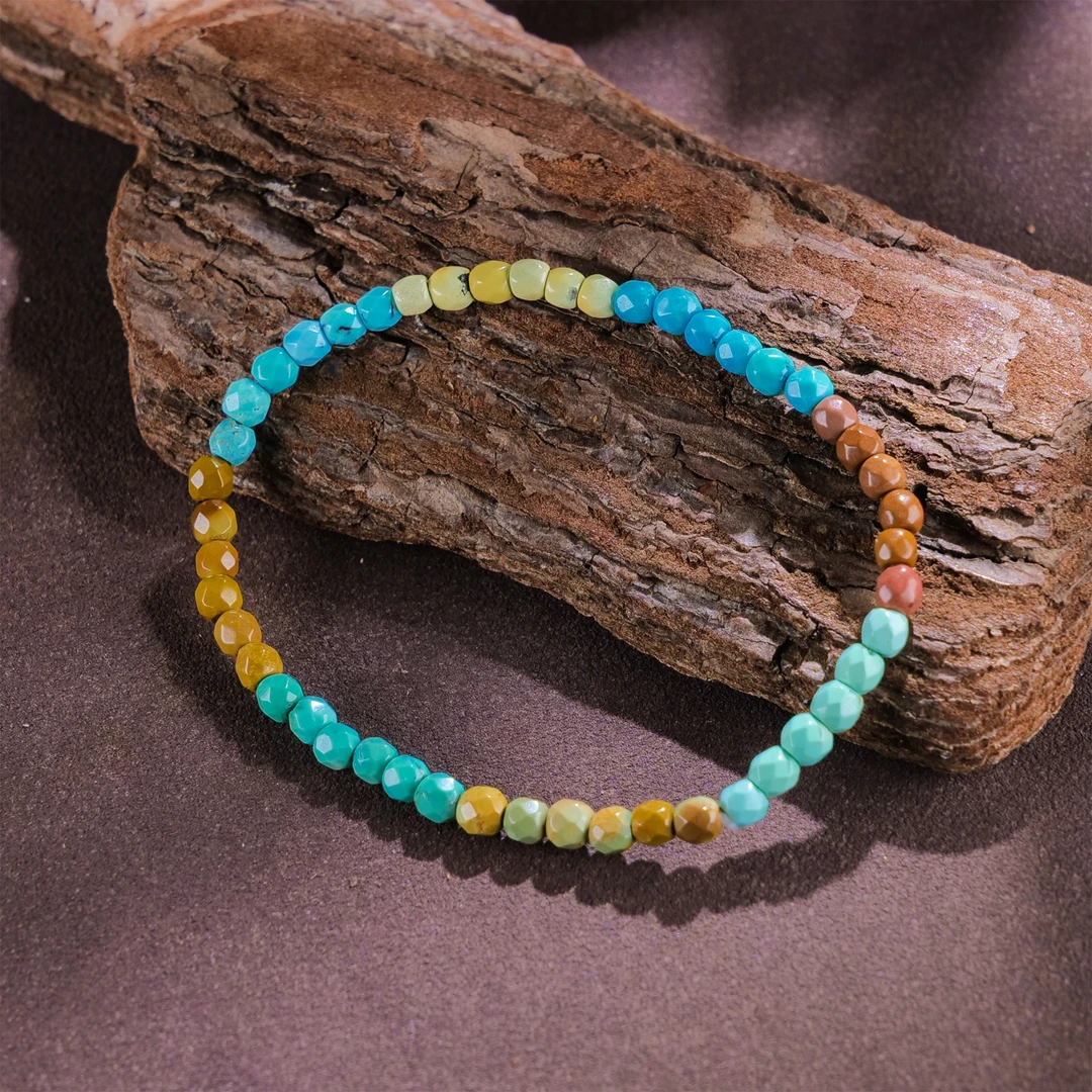 【小雨来了】3.5mm~4mm+绿松春彩刻面珠手串 略有不同 多样性发货