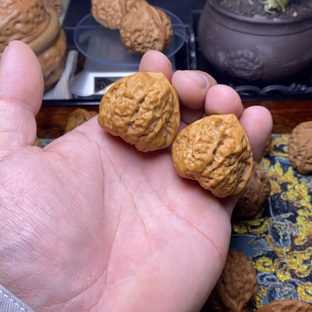 文玩核桃吊坠三角蛙