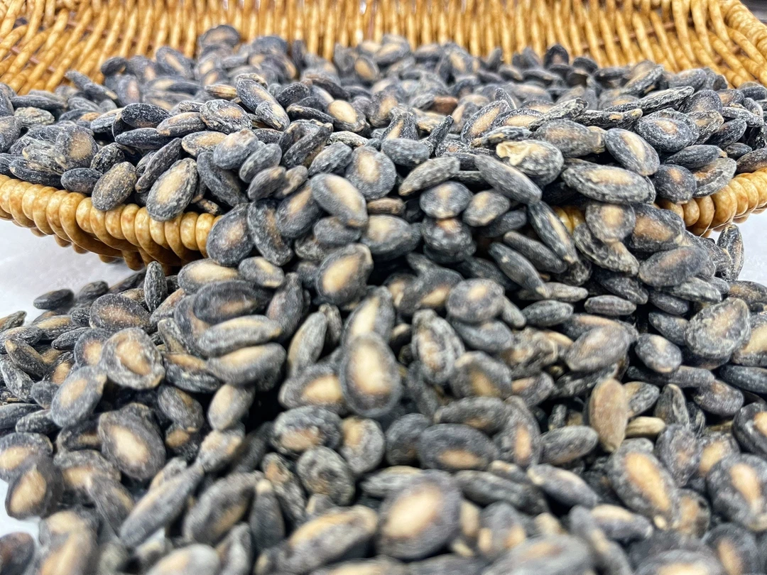 《小粒西瓜子》大别山农家现炒小粒西瓜子纯食用盐味