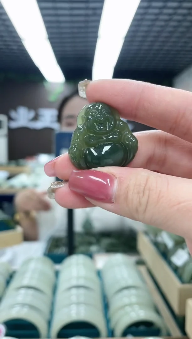 【闪购商品】和田玉吊坠(不含链)未镶嵌牛油果佛公30